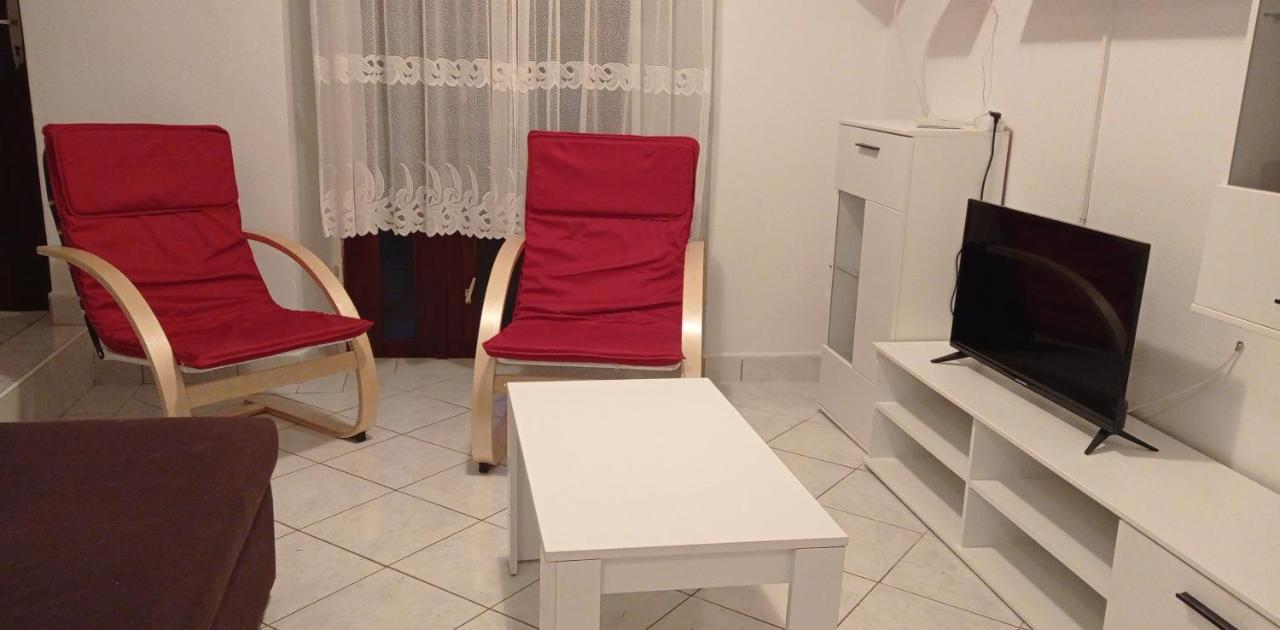 Apartments Tatjana มาร์ตินชิซา ภายนอก รูปภาพ
